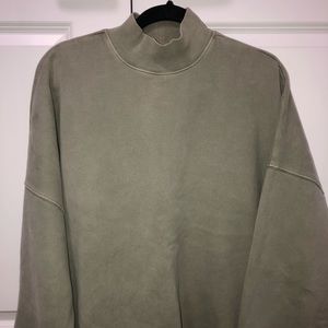 aritzia oversized crew high neck